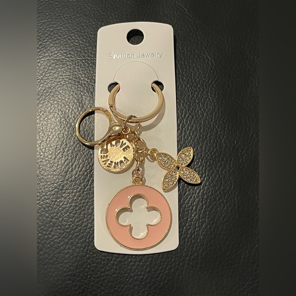 Fashion Pink Clover Crystal-Studded Keychain
